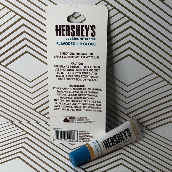 Hershey’s & Reese’s Milk Chocolate Peanut Butter Cup Flavor Lip Gloss Gift Set - Picture 11 of 15